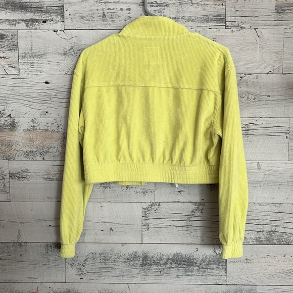 Aerie women’s cropped corduroy jacket. Size extra-small - Picture 4 of 4